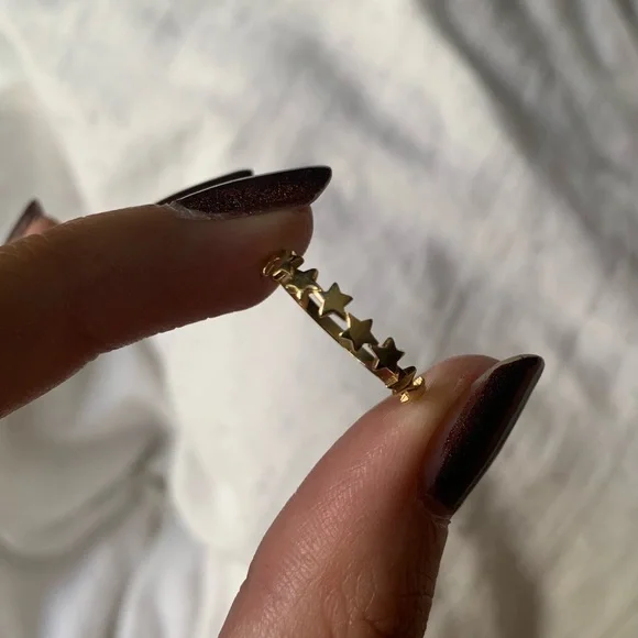 14k gold delicate star ring - size 8 - Picture 11 of 14
